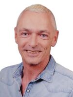 "Dirk Blum"